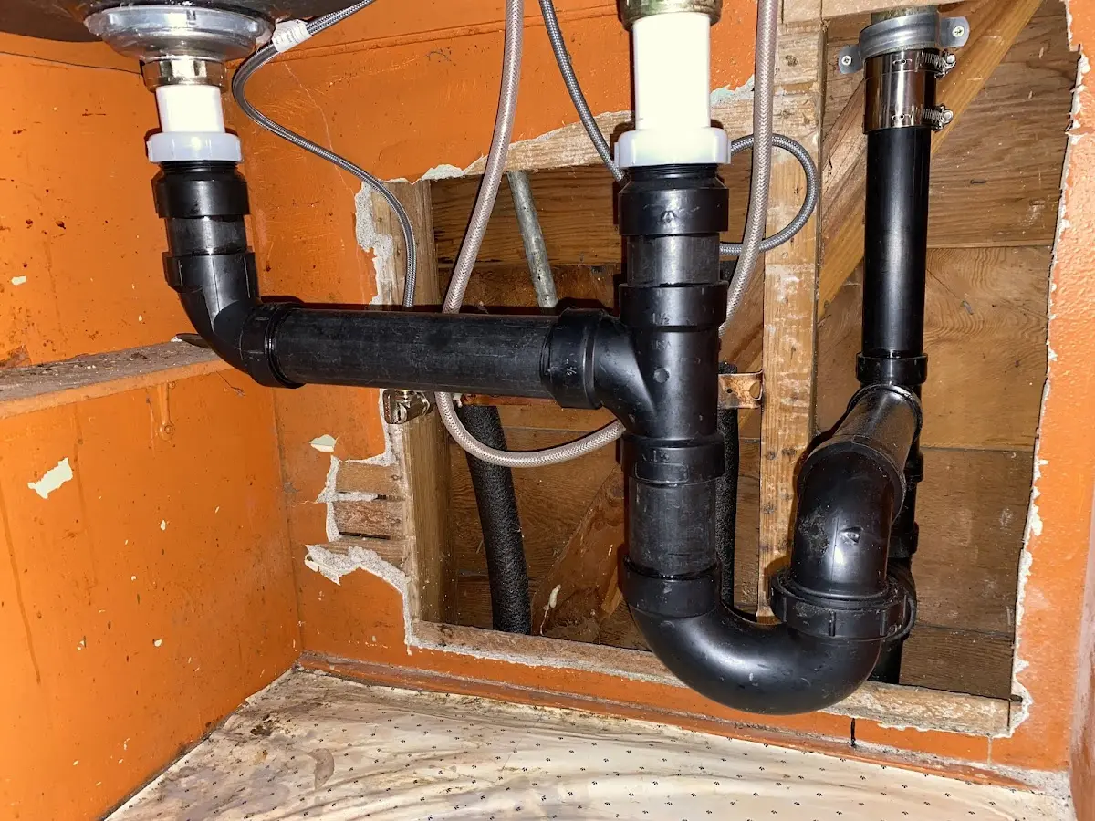 Professional Pipe Bursting equipment and tools on the job in Knob Noster